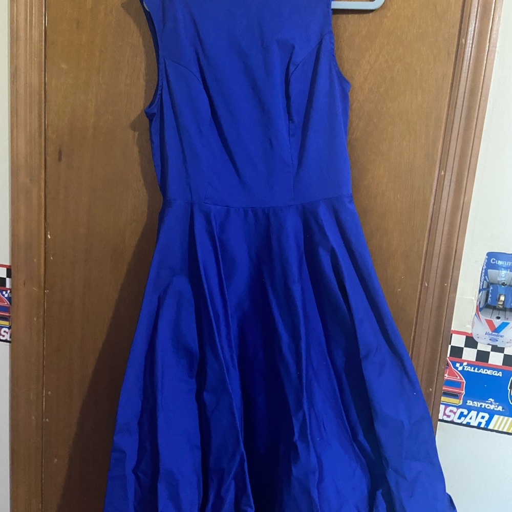 Women’s dress can wear a kremlin under it